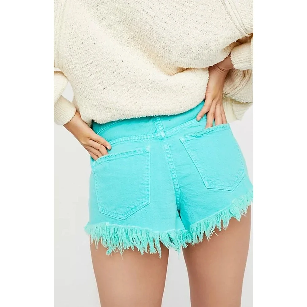 New We The Free Soft & Relaxed Cut Off Shorts $68.00 Mint Green Size 25